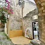 Penelope Garden House Old Town
