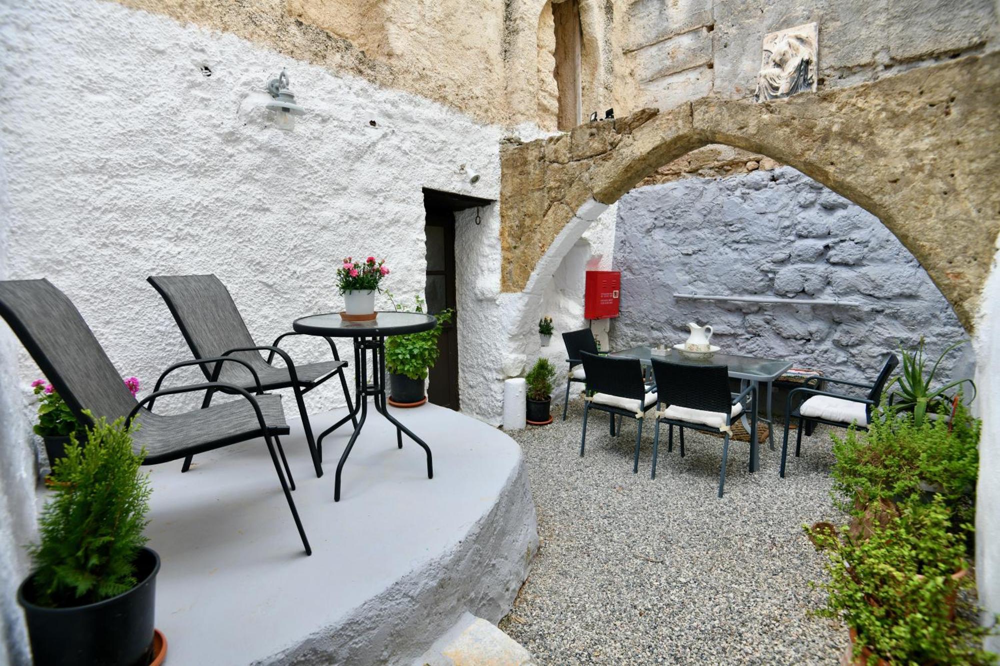 Lejlighed Penelope Garden House Old Town *