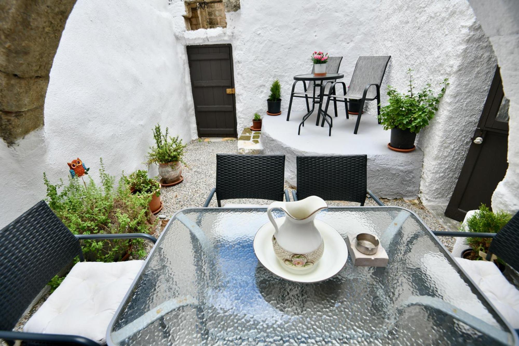 Penelope Garden House Old Town Lejlighed *